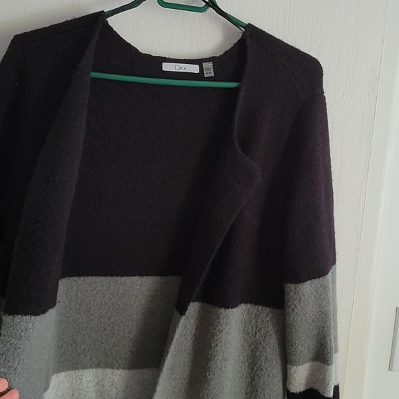 Black, white and grey sweater coat - Picture 2 of 5